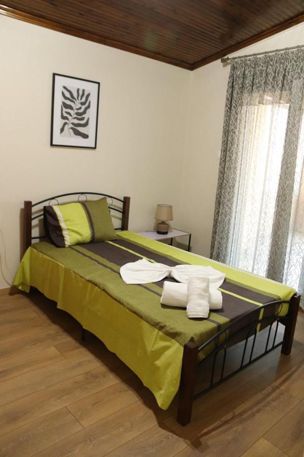 לריסה Nikis Apartment מראה חיצוני תמונה