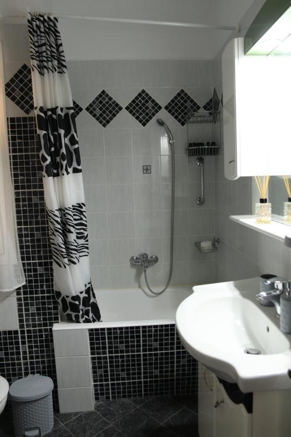 לריסה Nikis Apartment מראה חיצוני תמונה