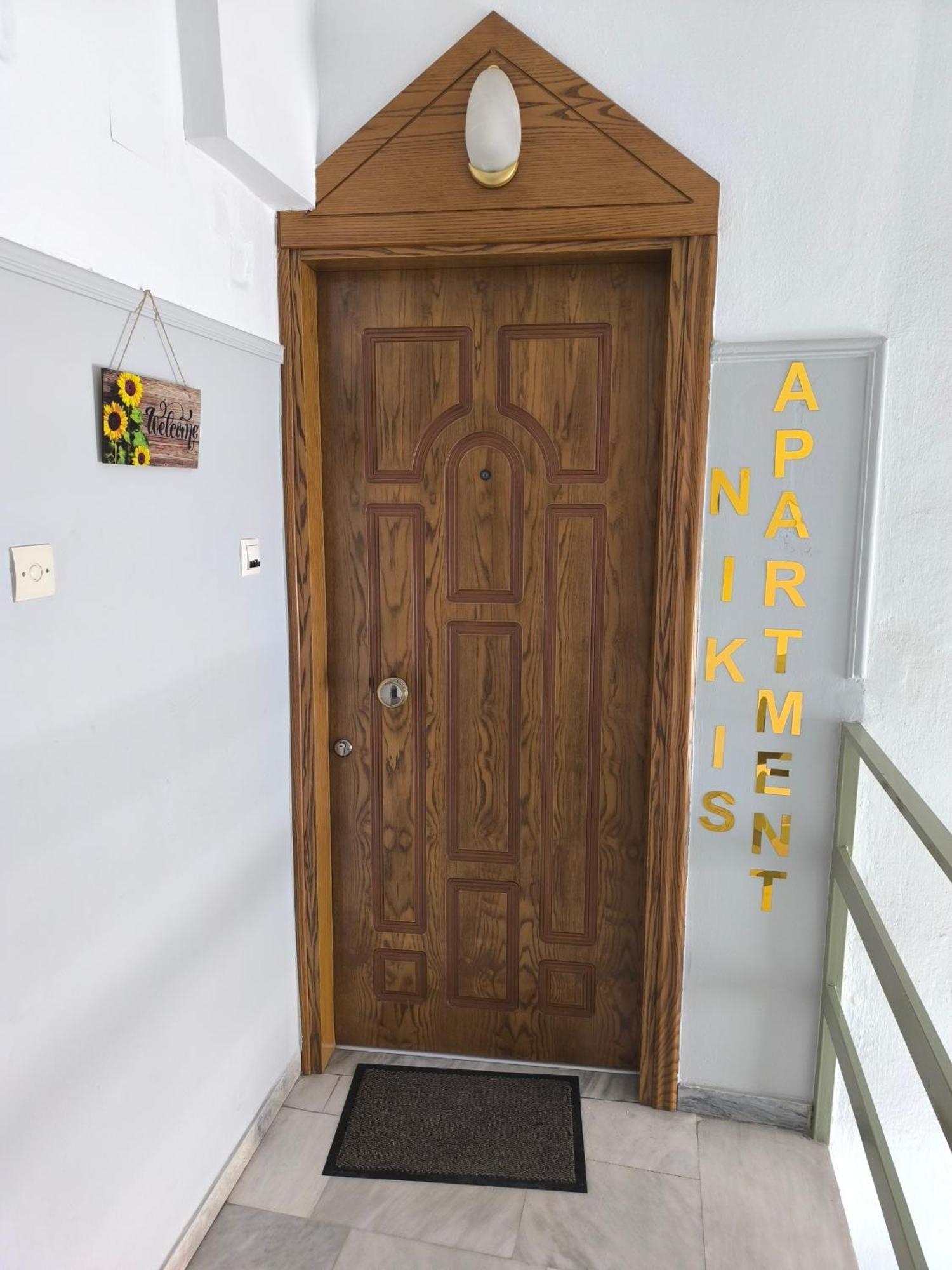 לריסה Nikis Apartment מראה חיצוני תמונה